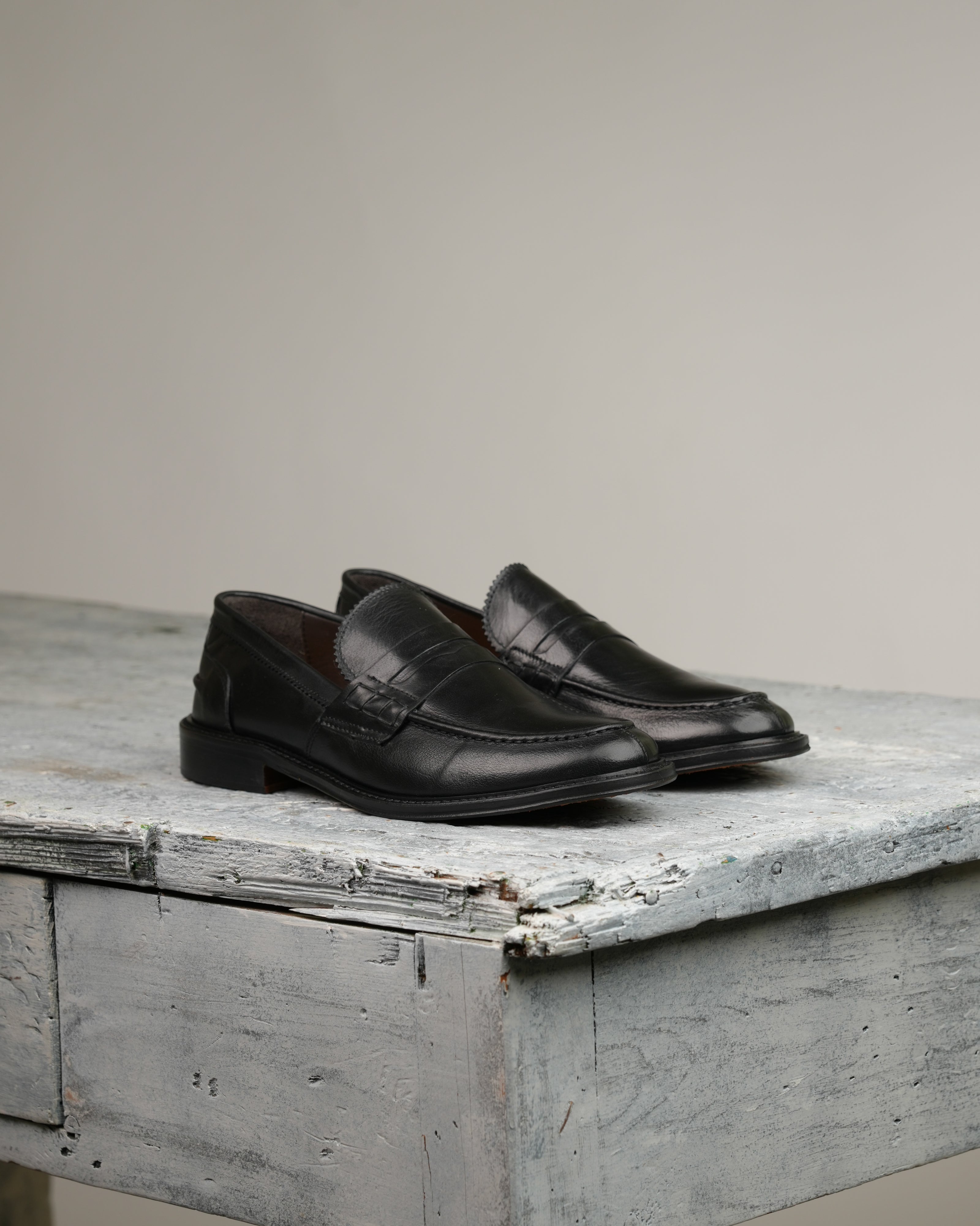 Mocasines SHALAPI Matera 1.1 para hombre en negro búfalo