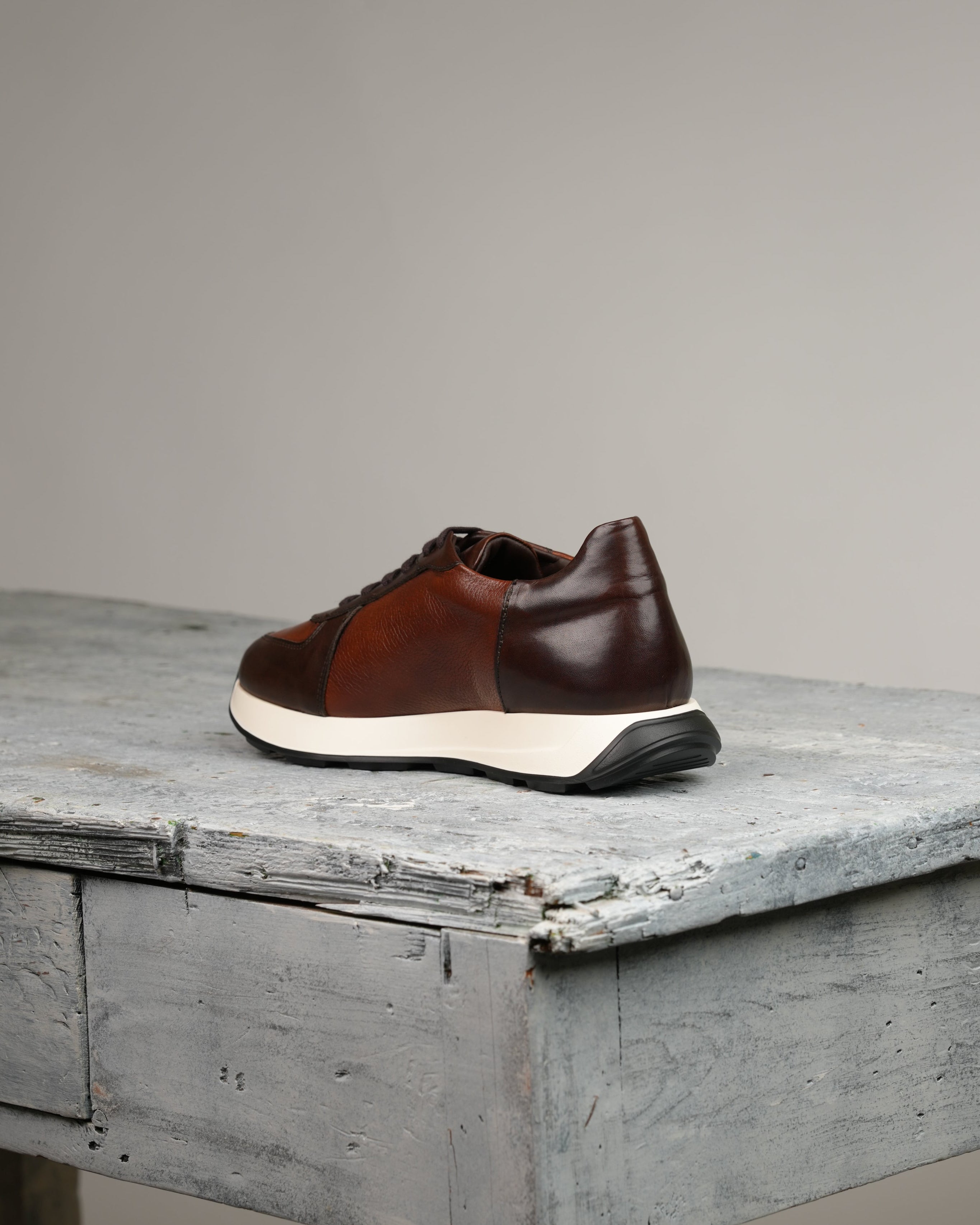 Sneakers di lusso SHALAPI Milano 1.1 da uomo color cammello