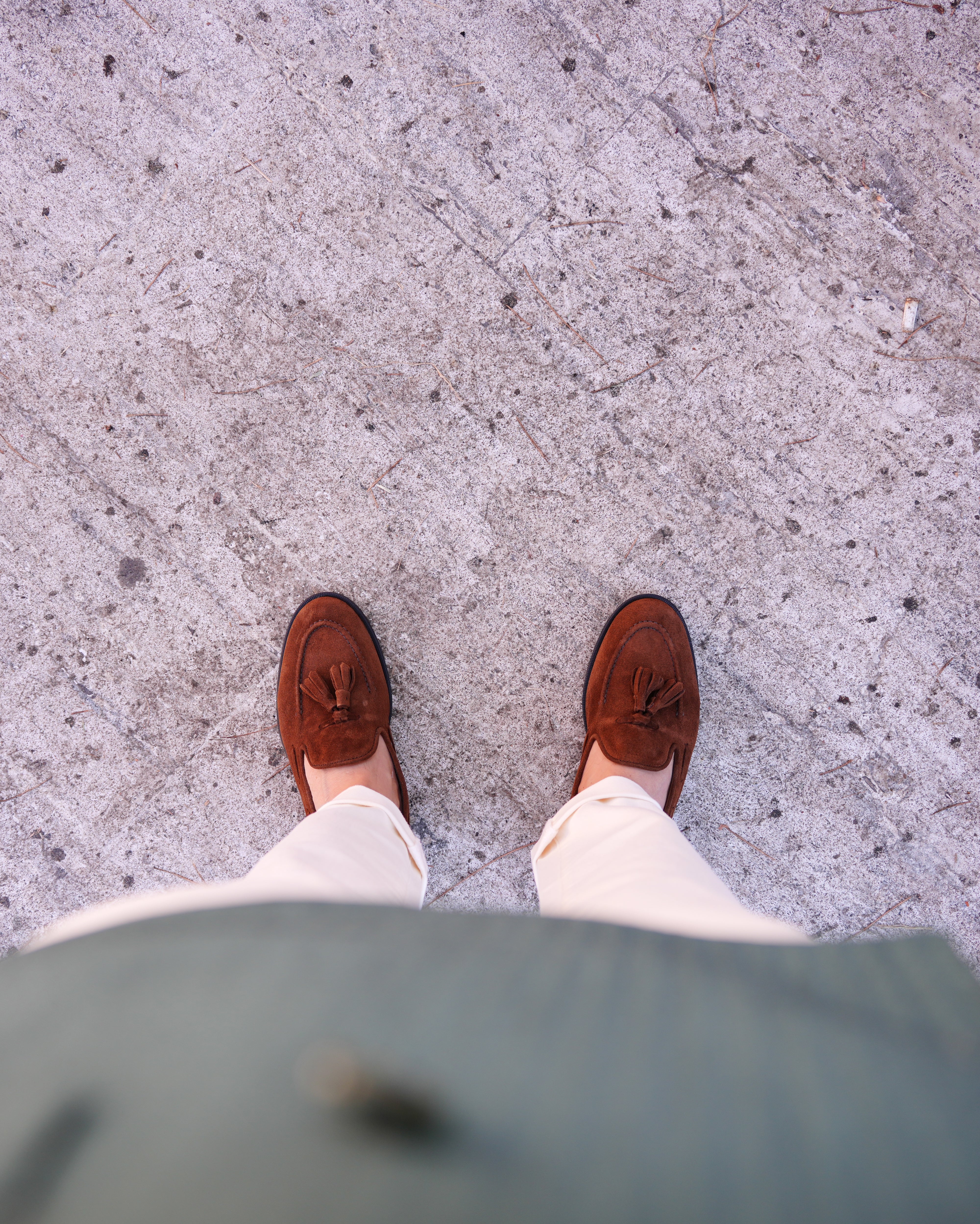 Mocasines con borlas SHALAPI Bari 1.1 para hombre en piel serraje color camel