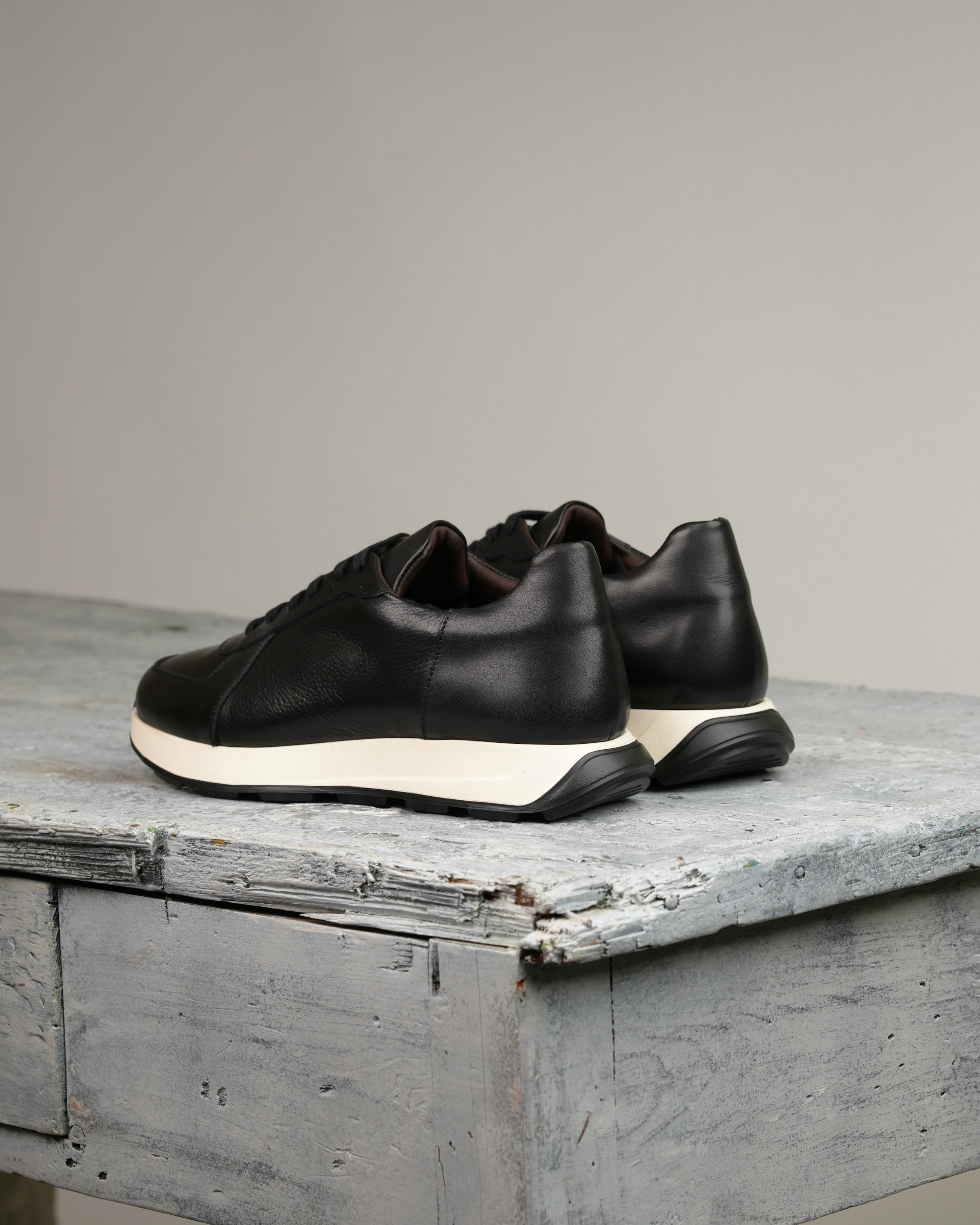 Sneakers di lusso SHALAPI MILANO 1.1 da uomo in pelle nera