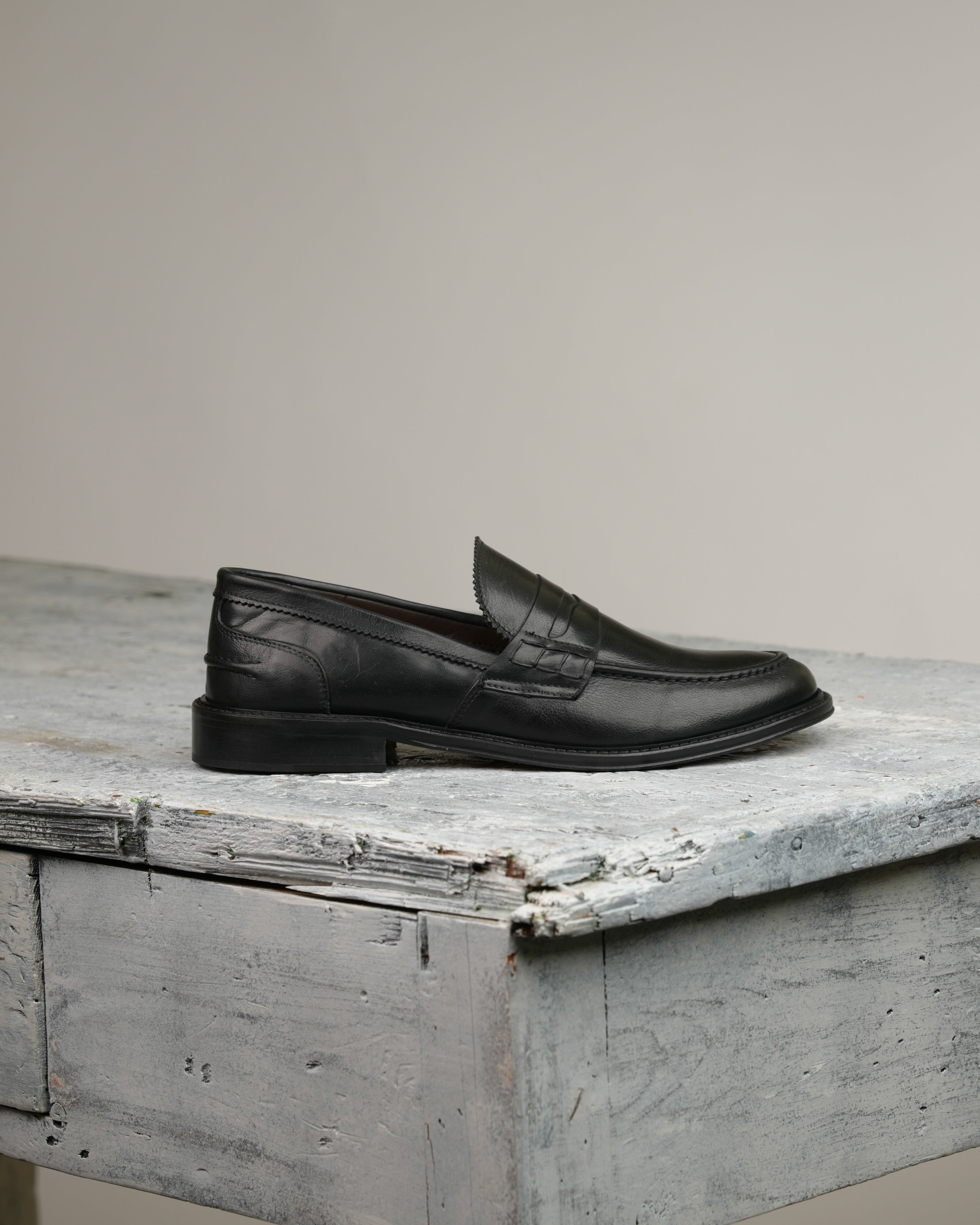 Mocasines SHALAPI Matera 1.1 para hombre en negro búfalo